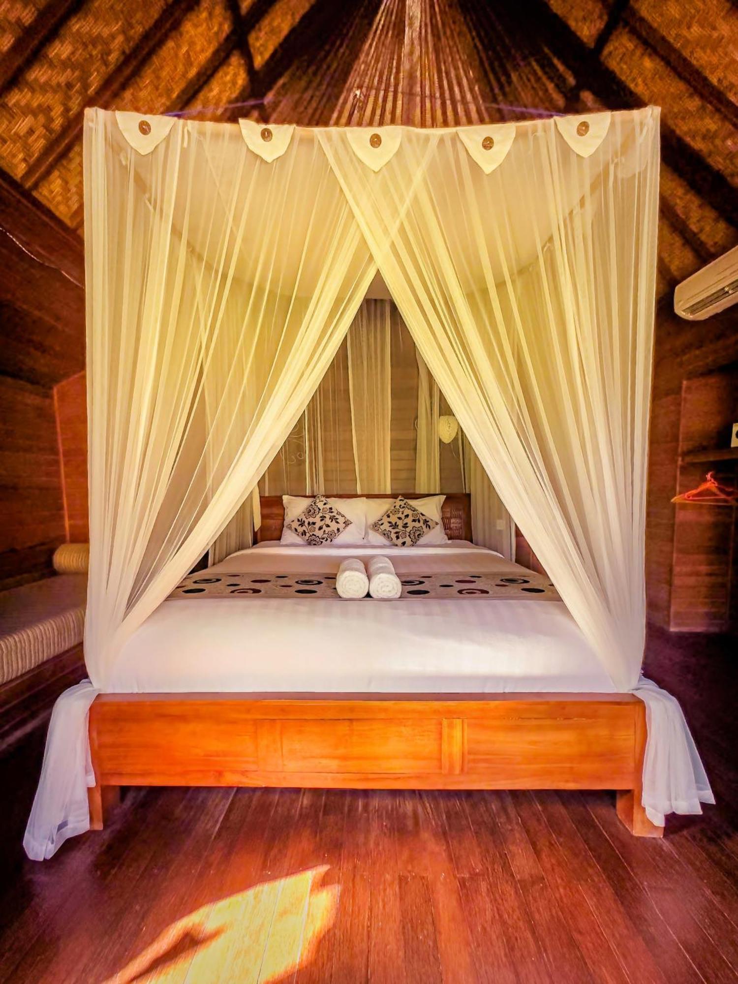 Island Garden Huts Lembongan Bed & Breakfast Exterior foto