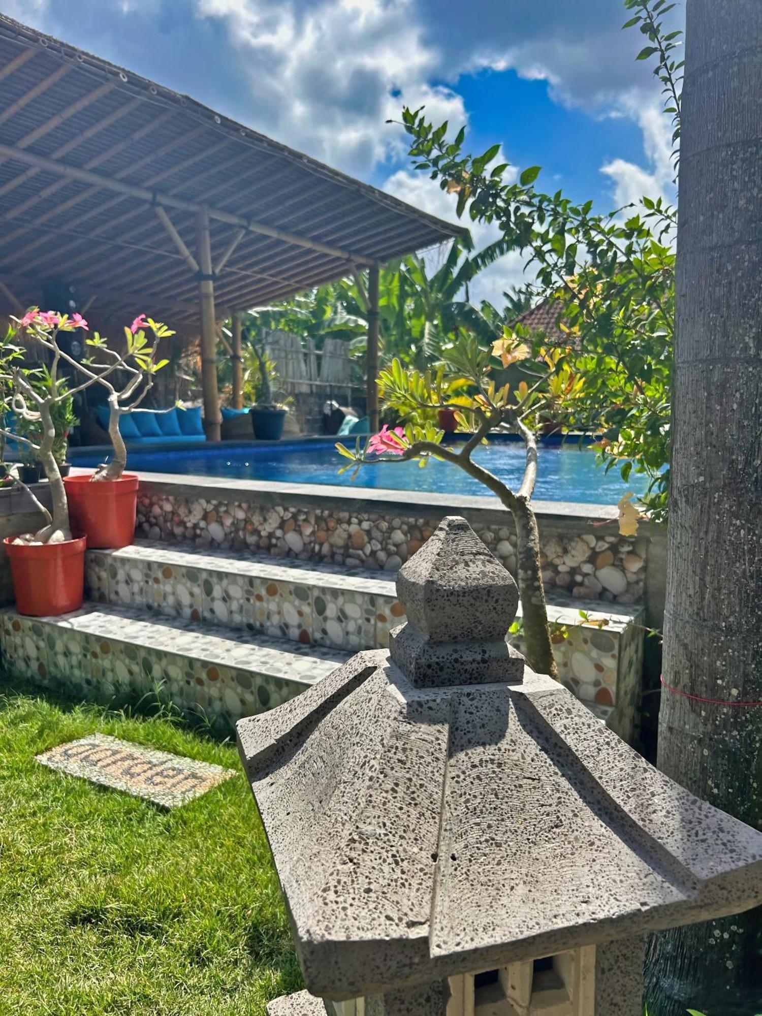 Island Garden Huts Lembongan Bed & Breakfast Exterior foto