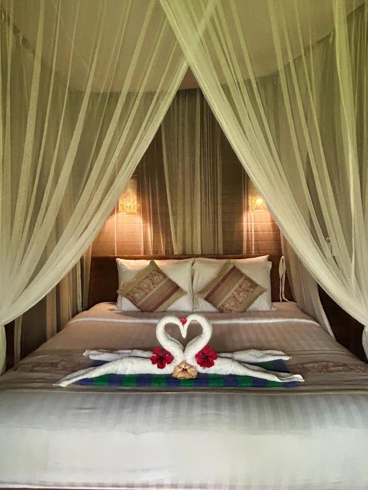 Island Garden Huts Lembongan Bed & Breakfast Exterior foto